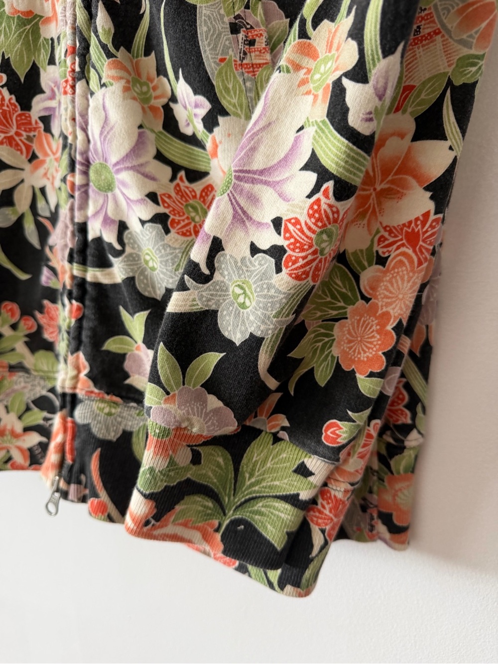 Lucky Brand Black Floral Zip Hoodie with Coral and Green Accents M - Picture 6 of 11